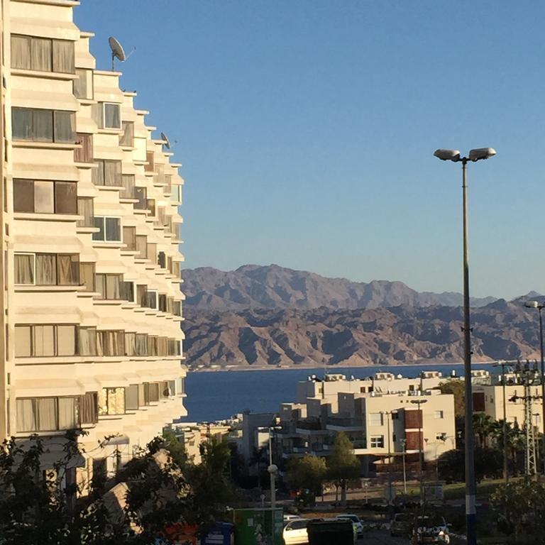 Avi'S Suites Eilat Habitación foto